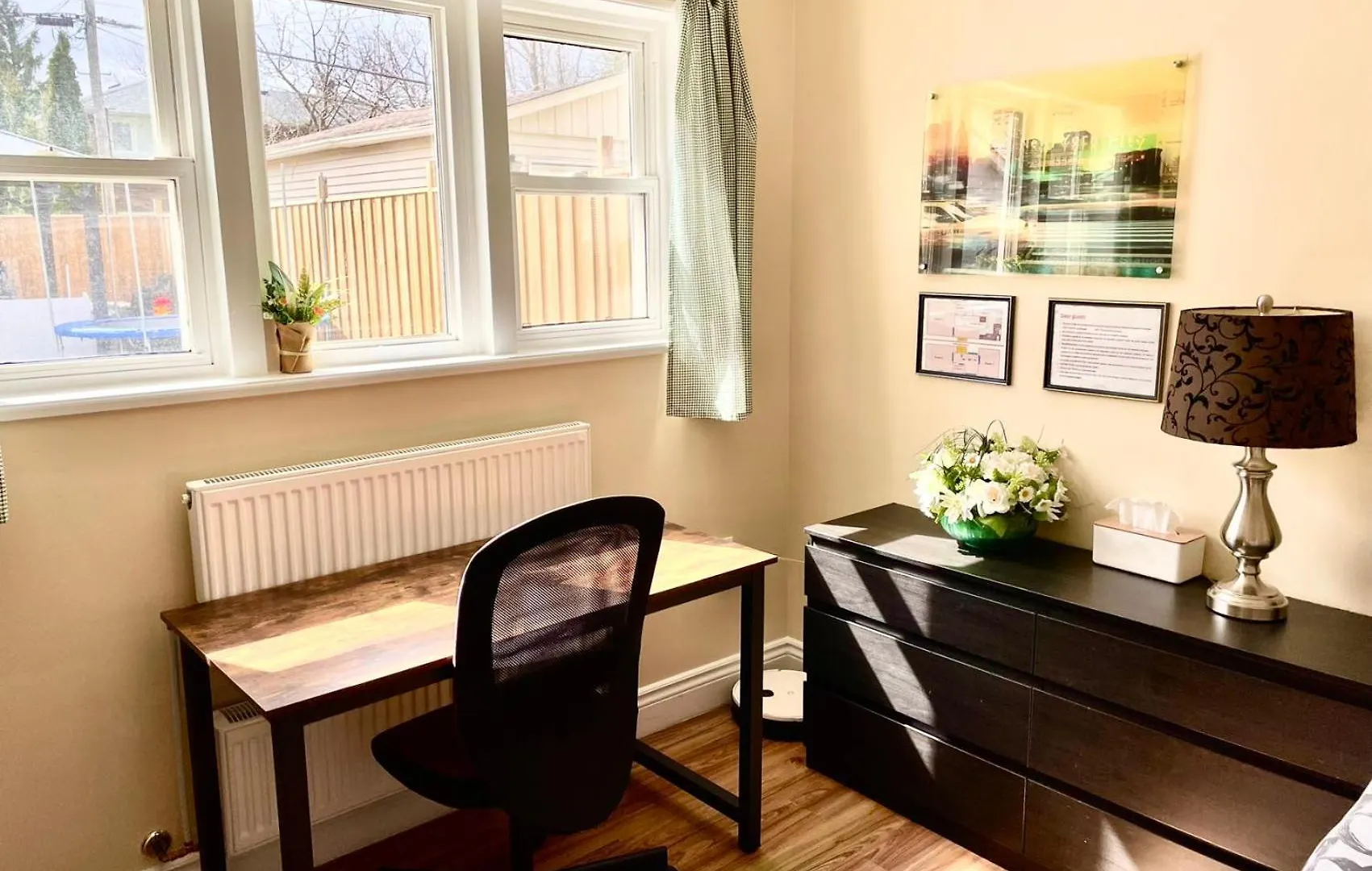 Homestay Bright&Modern Space Perfect For Couple And Family Step To Public Transit In Toronto